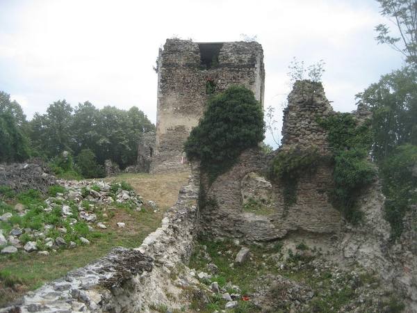 Garić Castle