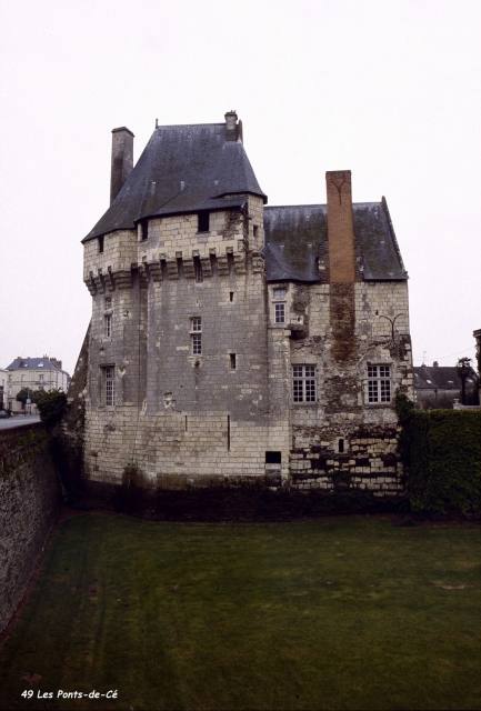 Château des Ponts-de-Cé