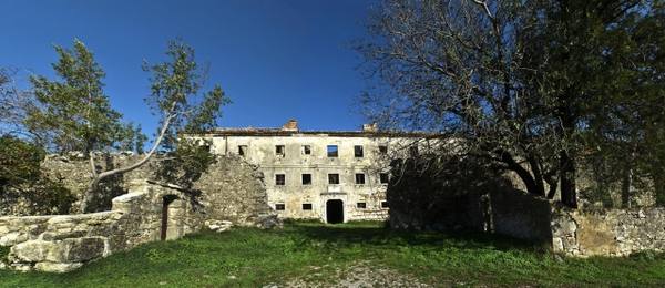 Lupoglav Castle