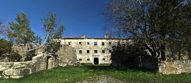 Lupoglav Castle