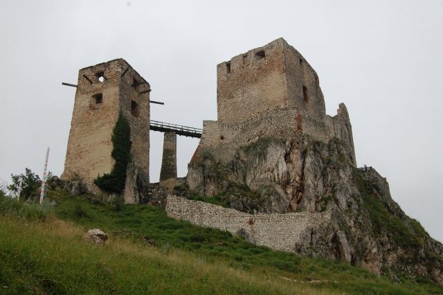 Csesznek Castle