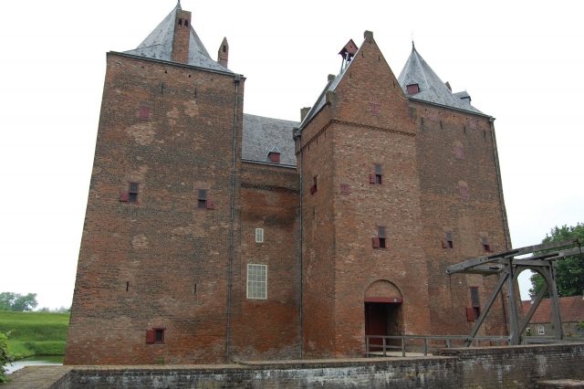 Slot Loevestein