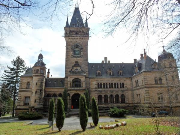 Neues Castle Hummelshain