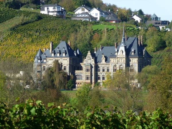 Lieser Castle