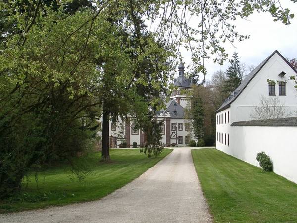 Dodenburg Castle