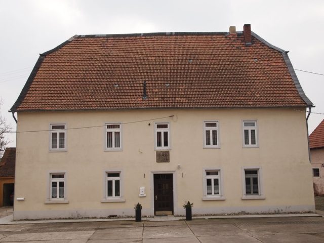 Dörrmoschel Manor