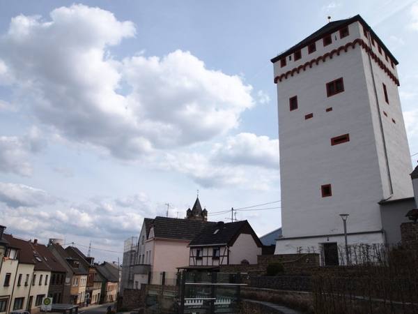 Weisser Turm Castle