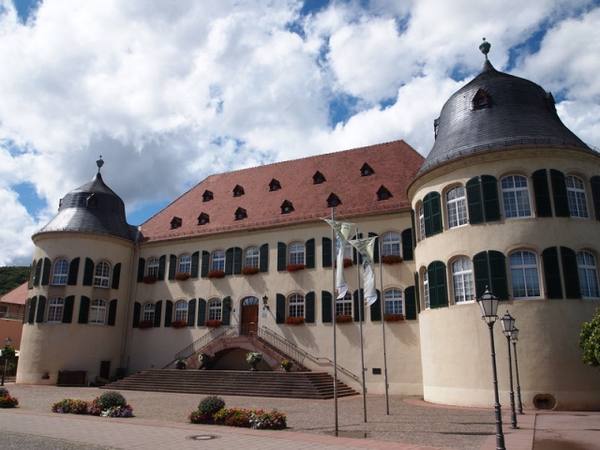 Bergzabern Castle