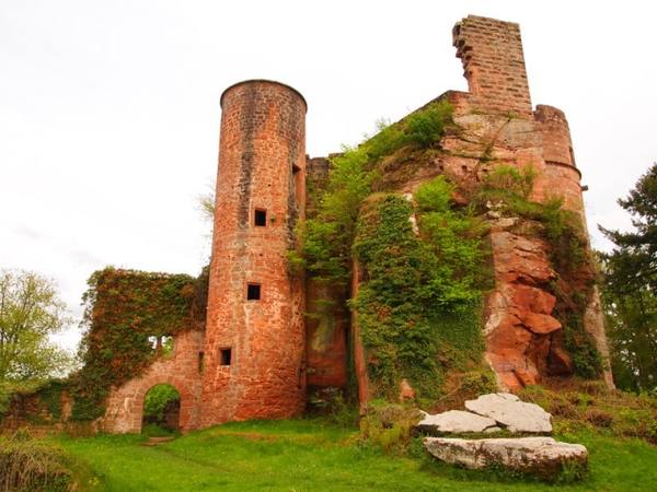 Neudahn Castle
