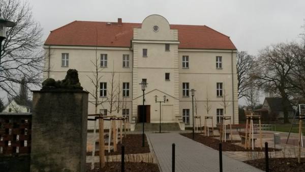Lichterfelde Castle