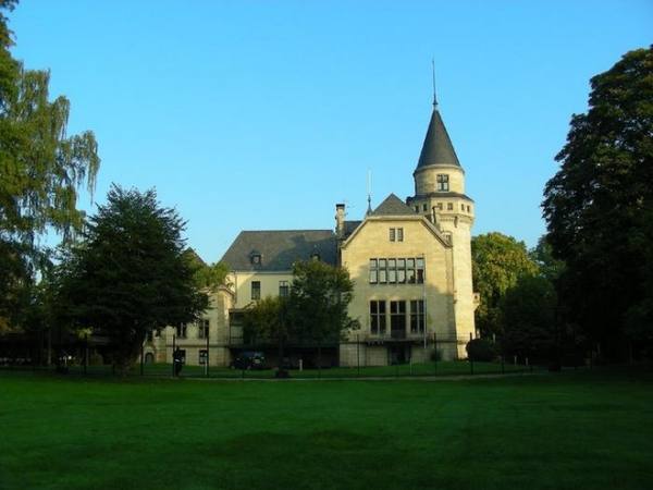Carstanjen Castle