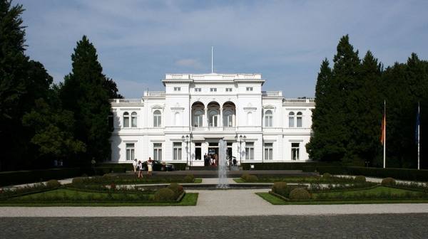 Hammerschmidt Manor