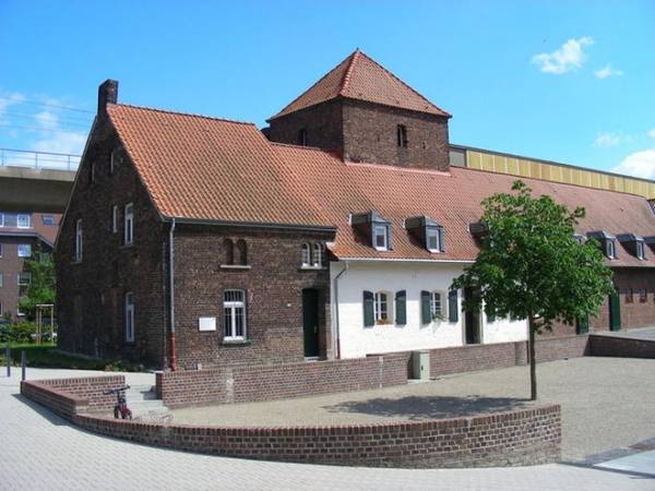 Steinhof Manor