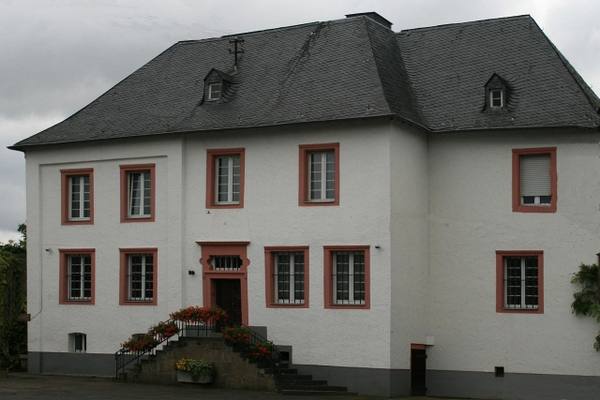 Embken Manor