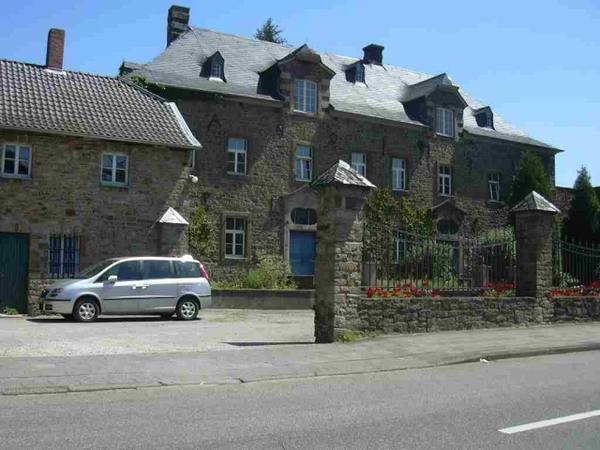 Schneidhausen Manor