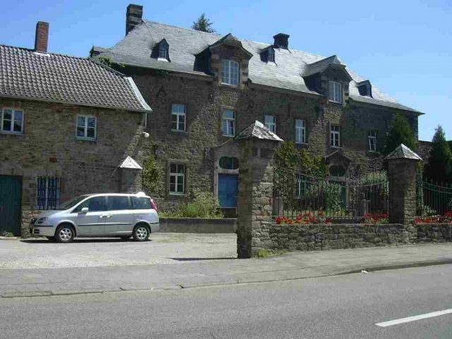 Schneidhausen Manor