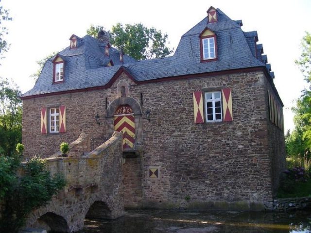 Kleeburg Castle