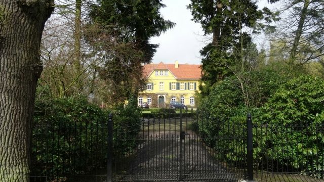 Beversundern Castle