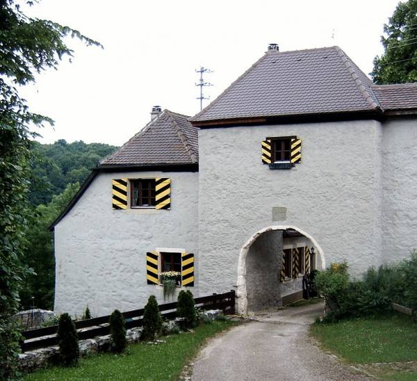 Lauterburg Castle