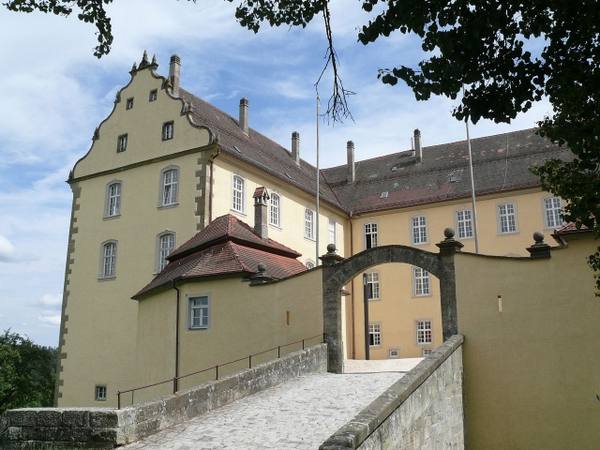 Untergröningen Castle