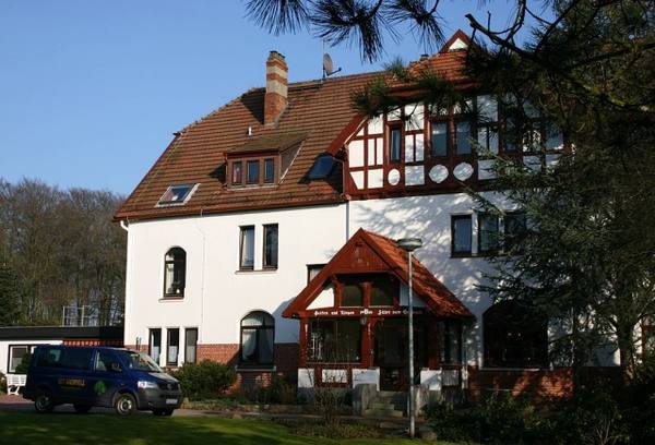 Wachholz Manor