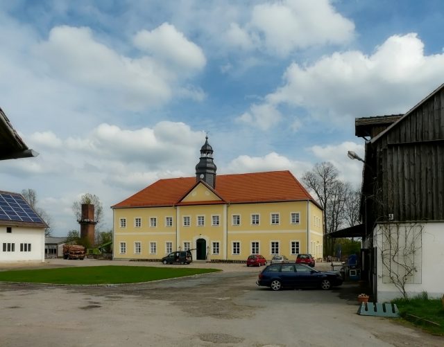 Niedermosel Manor