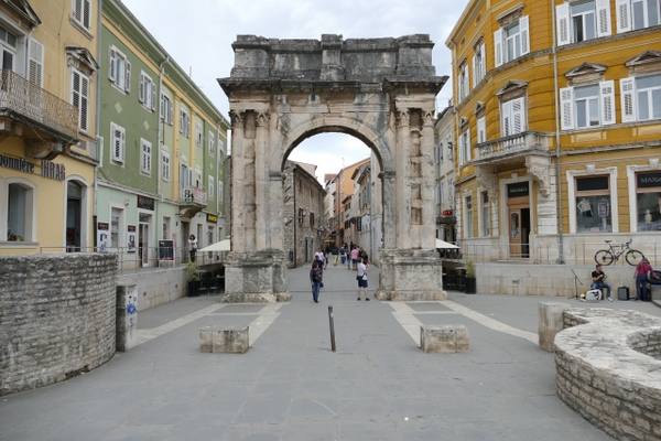 Ancient City Colonia Pietas Iulia Pola-Arch of the Sergii