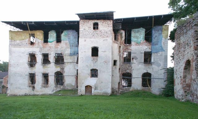 Putzar Castle