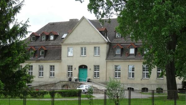 Ramin Manor