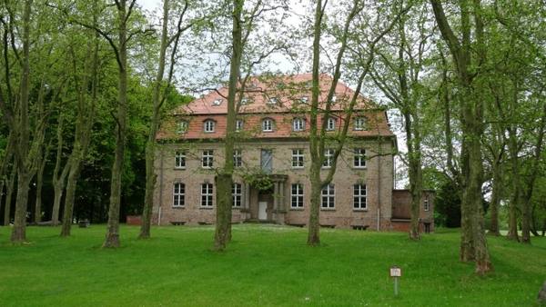 Lebehn Manor