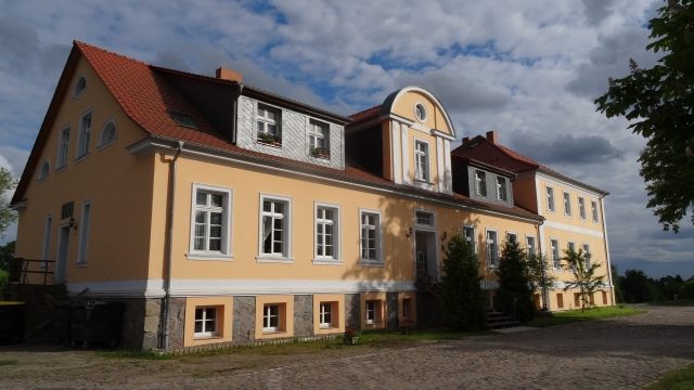 Lützlow Manor