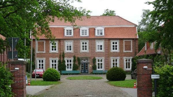Osterberg Manor