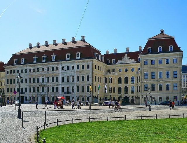 Taschenberg Palais