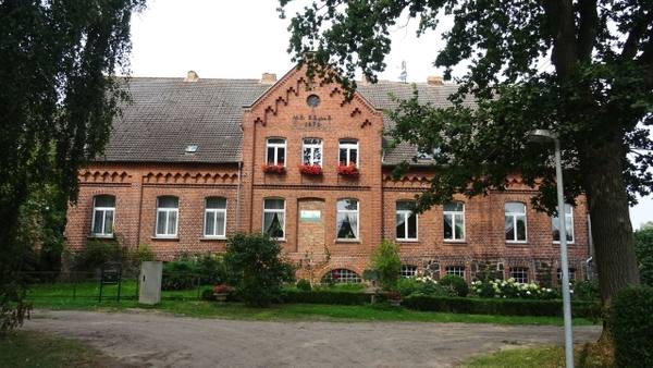 Louisenfeld Manor