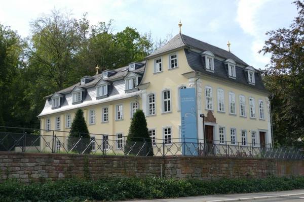 Hofgarten Castle