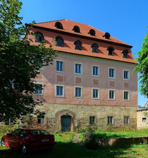 Frohburg Manor
