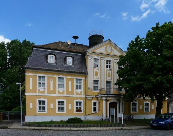 Kitzen Manor