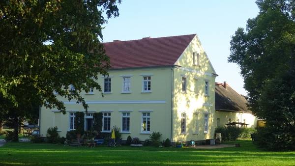 Behlendorf Manor