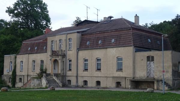 Grünow Manor