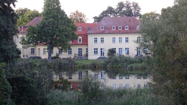 Gneven Manor