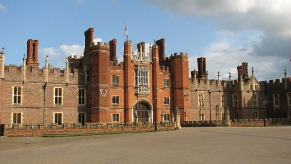 Hampton Court Palace