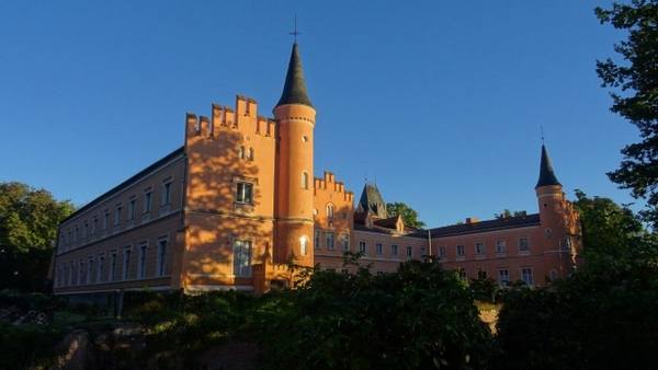 Gusow Castle