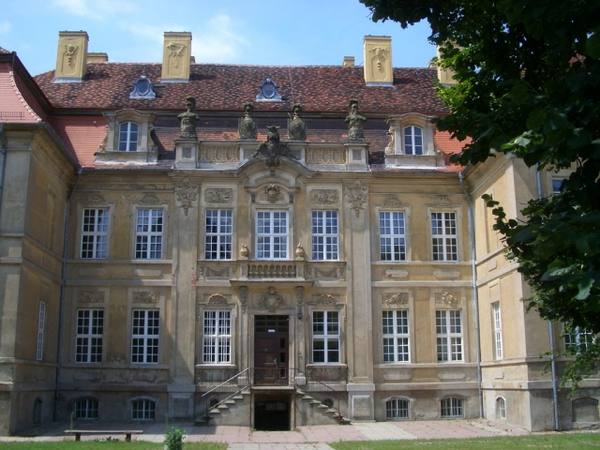 Roskow Manor