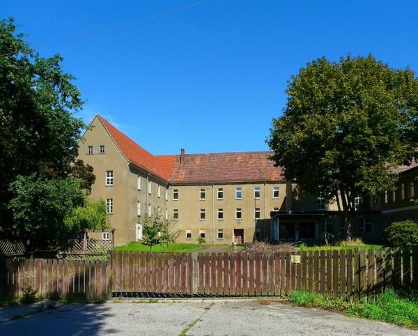 Schloss Ehrenhain