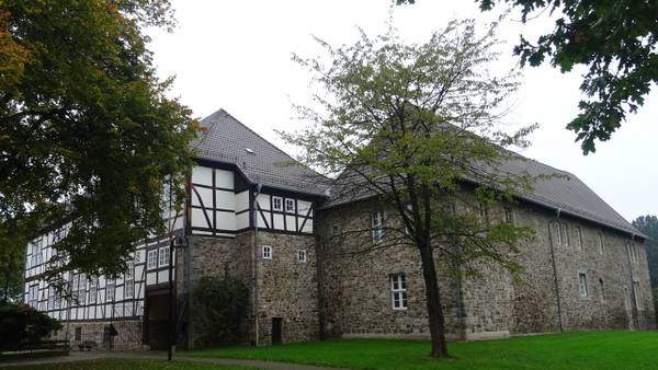 Aerzen Castle