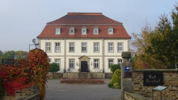 Neuhof Castle