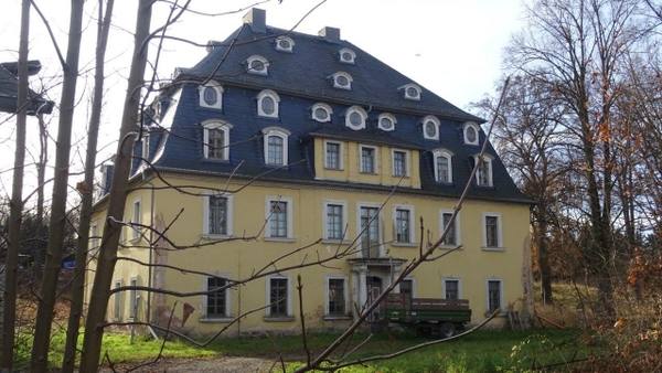 Burkersdorf Manor