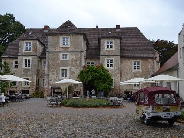 Mellenthin Castle