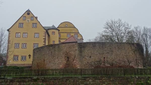 Burgjoß Castle