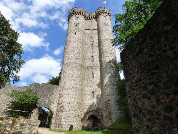 Kasselburg Castle